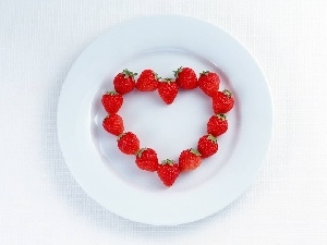 Heart, plate, strawberries